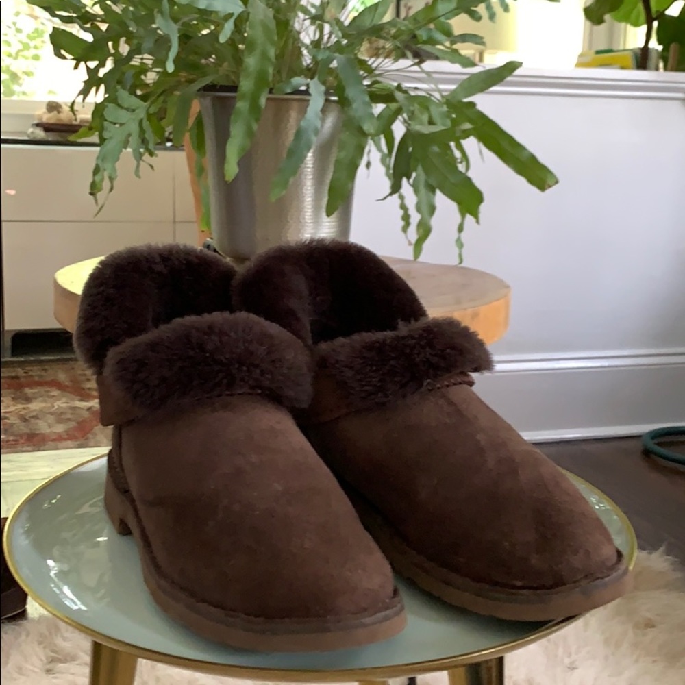 UGG booties🌸